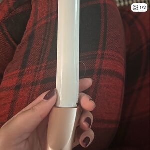 White and Gold Curling Iron